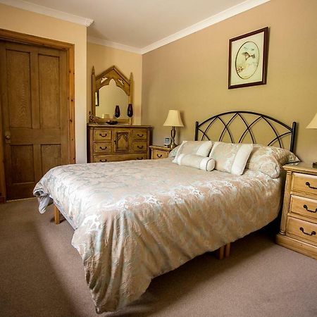 Eskview Farm Bed & Breakfast มอนโทรส ภายนอก รูปภาพ