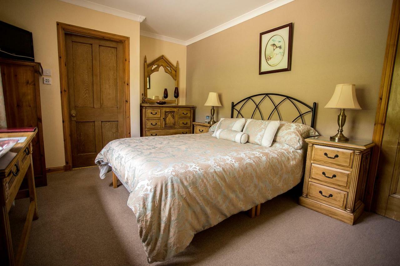 Eskview Farm Bed & Breakfast มอนโทรส ภายนอก รูปภาพ